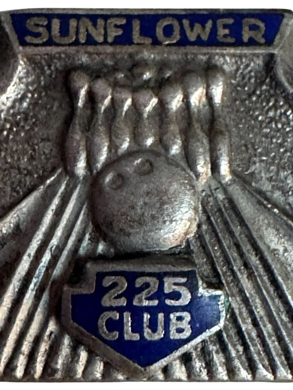 Vintage Texas Sunflower 225 Club Bowling Pin Lapel Pin